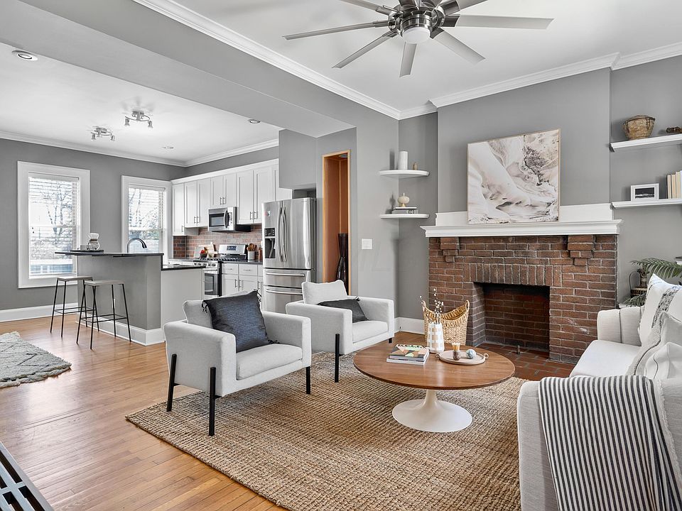 1st image of 184 Parkwood Ave