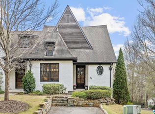 301 Heritage Dr, Hoover, AL 35216