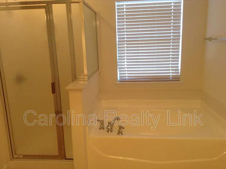 7228 Handon Ln — Photo 7