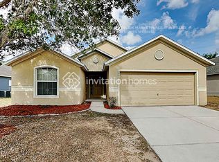 3997 Hillingdon Rd, Tavares, FL 32778