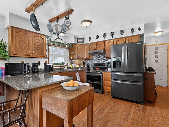 3rd image of 270 Shiloh Rd