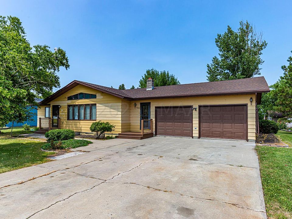 142 6th St, Grandin, ND 58038 Zillow