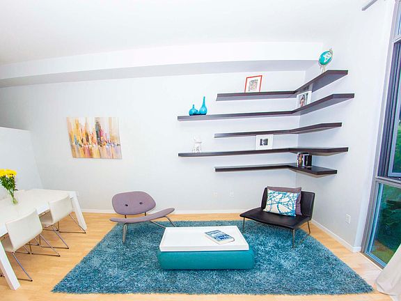 3rd image of 889 Date St Unit 318