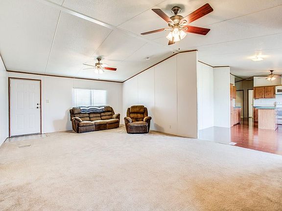 4th image of 1461 Stoneway Dr N
