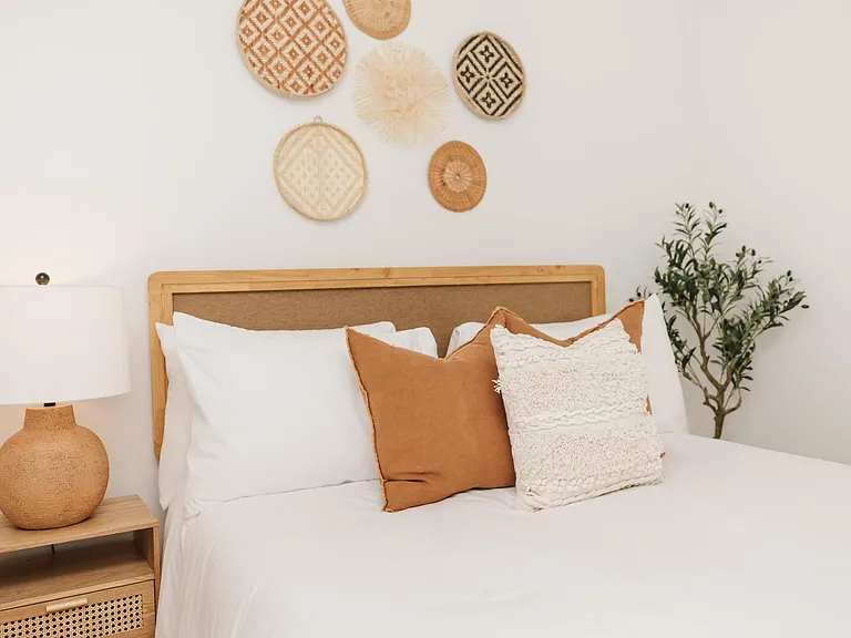 Bedroom 2 w/Queen Bed & TV