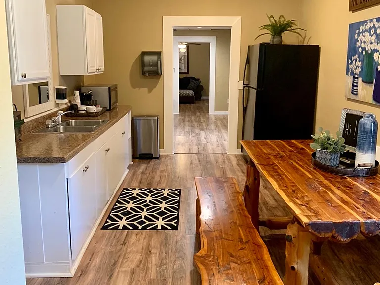 333 S River Rd — Photo 9