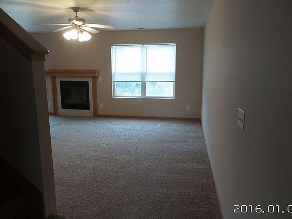 3rd image of 908 Jackalope Ct