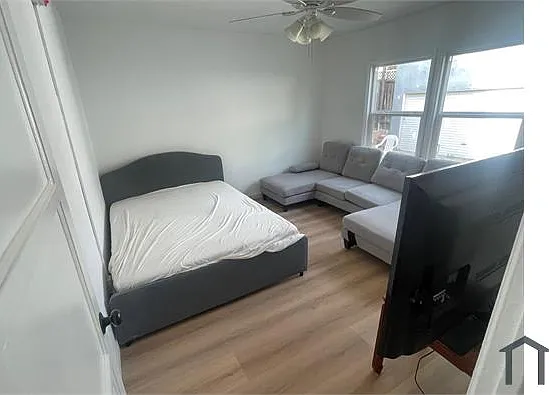 2214 Fox Hills Dr — Photo 25