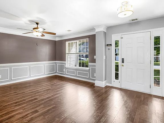 4th image of 135 Elba Dr