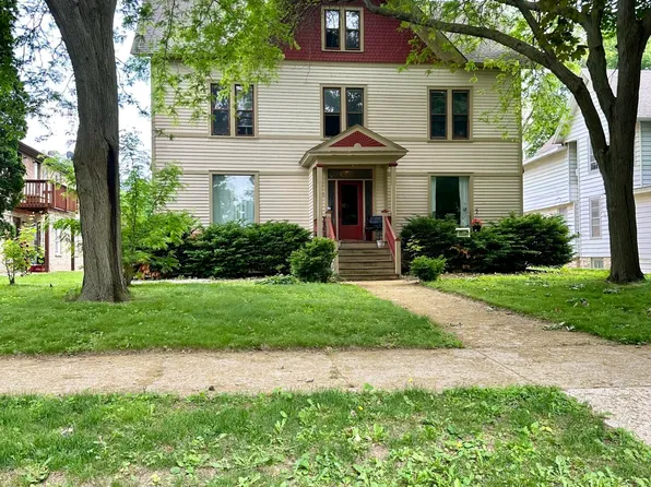 525 Dunbar Ave #5, Waukesha, WI 53186