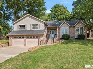 944 Chukker Ln, Springfield, IL 62712