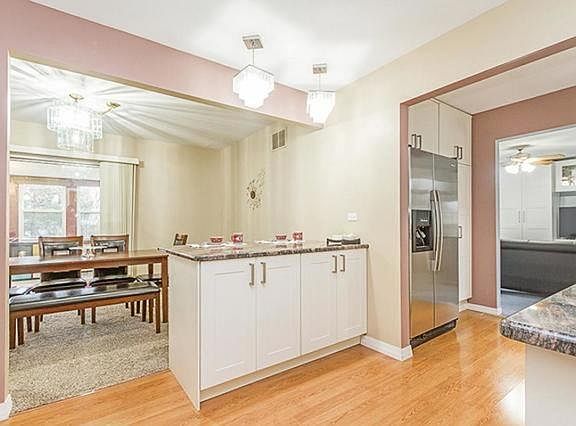 2nd image of 585 Hillcrest Ct