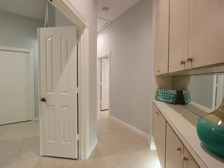 117 Hampton Cir — Photo 23