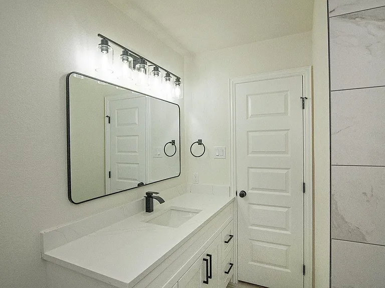 2608 Lockhart Ave — Photo 11