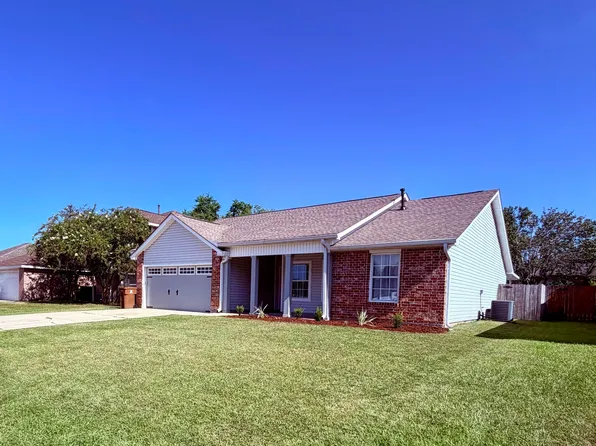 18062 Lake Vista Dr, Gulfport, MS 39503