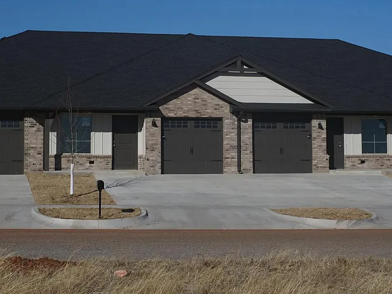 405 Summit Ridge Dr — Photo 12