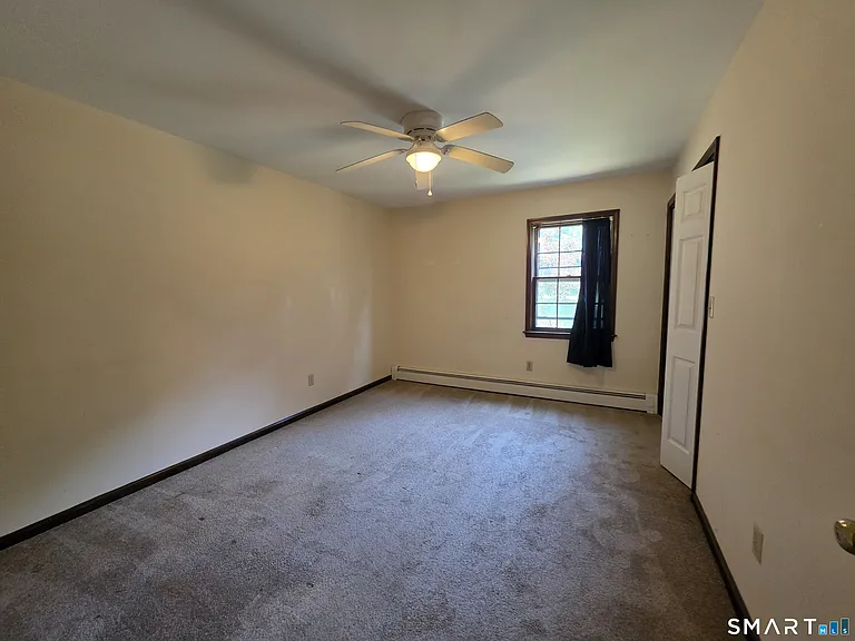 8 Squire Ln — Photo 28