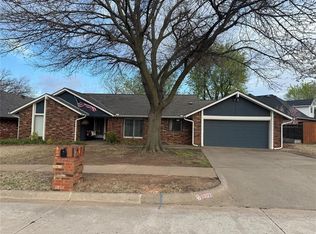1022 Meadow Ridge Rd, Norman, OK 73072