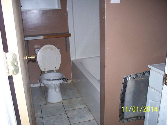 4th image of 436 Lillie St