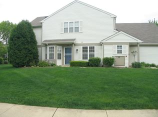 2511 Sheehan Dr UNIT 104, Naperville, IL 60564