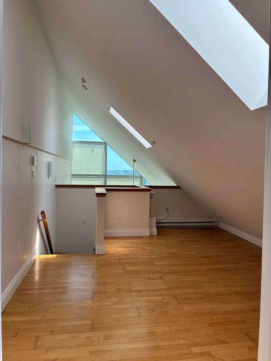 Building Photo - 7 Horizon Ct #1605