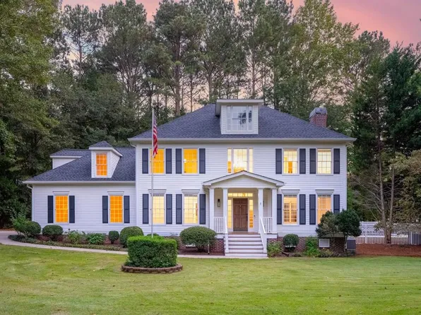 160 Springwater Chase, Newnan, GA 30265