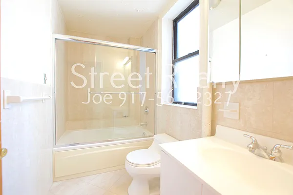 Rented by Street Realty Brokerage LLC | media 9