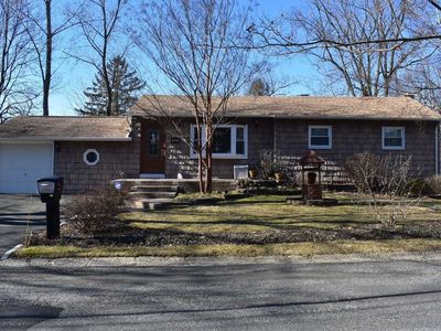 385 Evergreen Ave, Central Islip, NY, 11722
