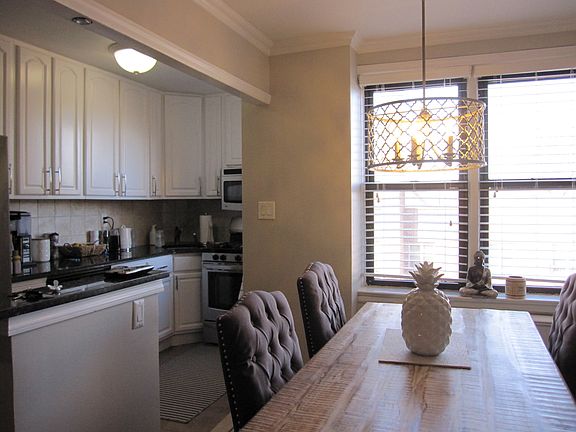 2nd image of 595 McLean Ave APT 3H