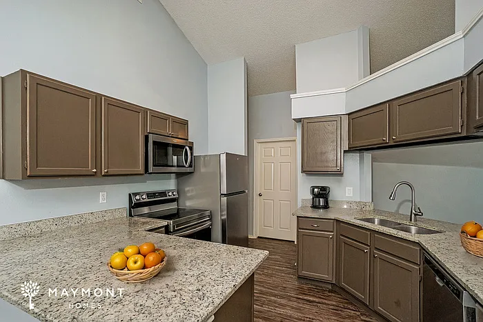 8039 Sunshine Trail Dr — Photo 7
