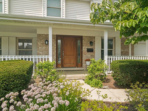 3rd image of 134 Willow Ave