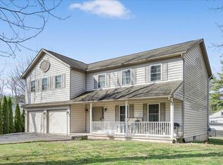 207 Pine Blvd, Orwigsburg, PA 17961