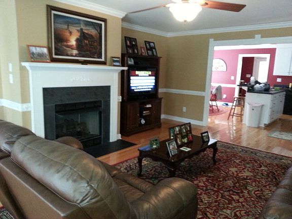 4th image of 100 Blue Water Ct