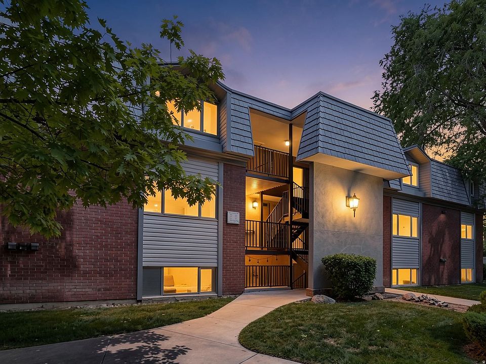 1st image of 1661 Willowbrook Dr #12