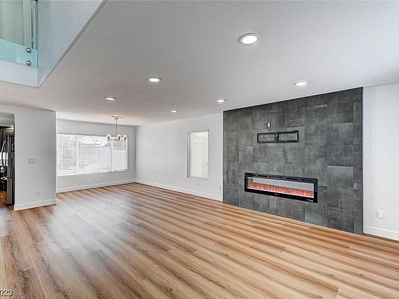 5th image of 2817 Via Florentine St