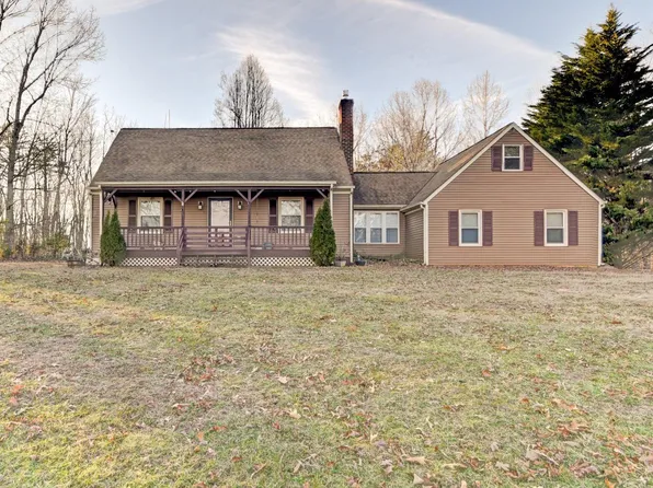 2598 Stapleton Rd, Madison Heights, VA 24572