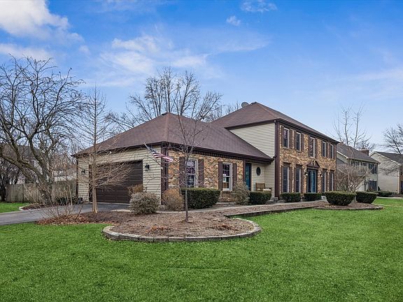 2nd image of 570 Riva Ct