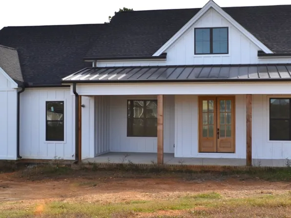 102 Jordan Cemetery Rd, Bon Aqua, TN 37025