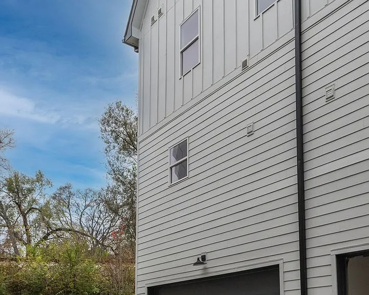 862 W Sharpe Ave #1 — Photo 33