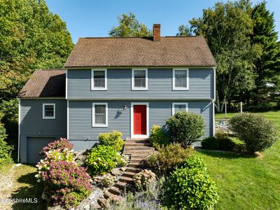 69 County Rd, Pownal, VT, 05261