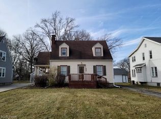 686 Perkinswood Blvd SE, Warren, OH