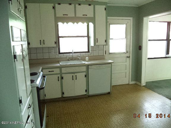 5th image of 8411 Lostara Avenue N