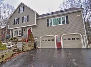 30 Lantern Ln, Wrentham, MA 02093