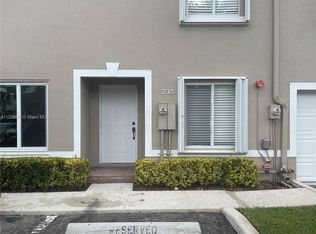 235 Riviera Cir #235, Fort Lauderdale, FL 33326