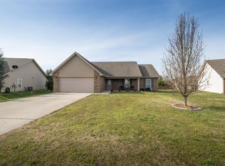 1107 Cherbourg Dr, Maryville, TN 37801