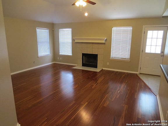 3rd image of 198 Tapwood Ln