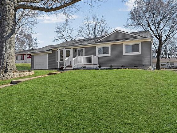 2nd image of 537 N 80th Pl
