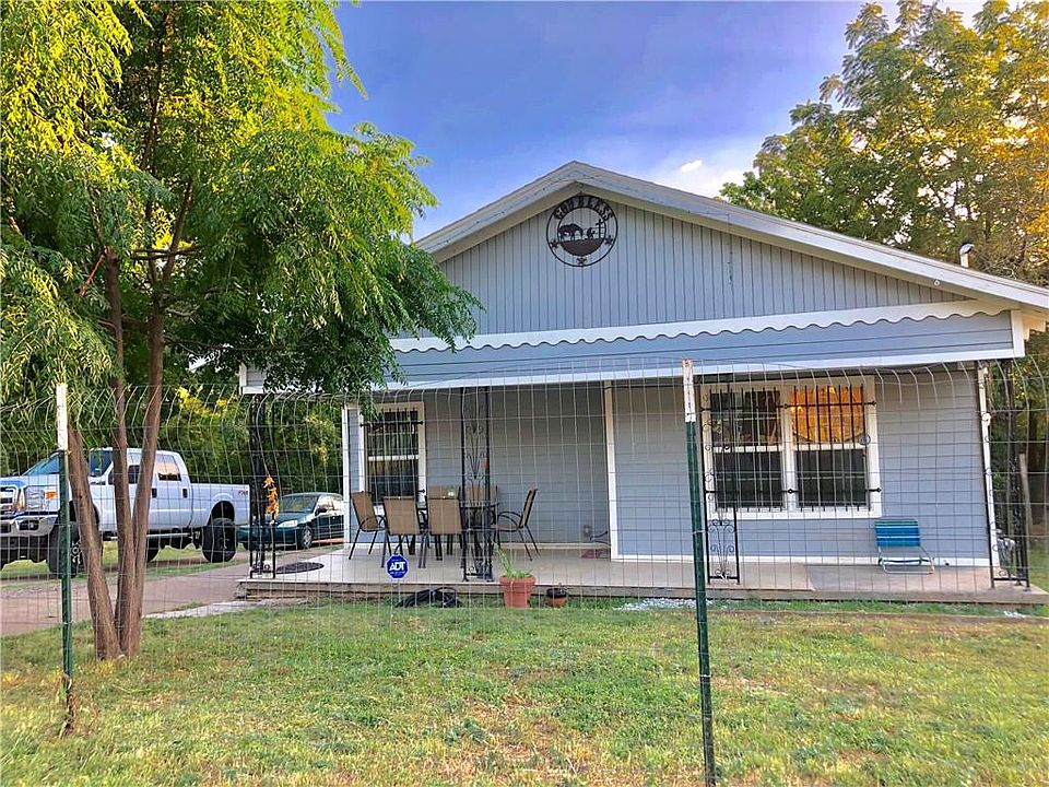 1st image of 4003 S Denley Dr