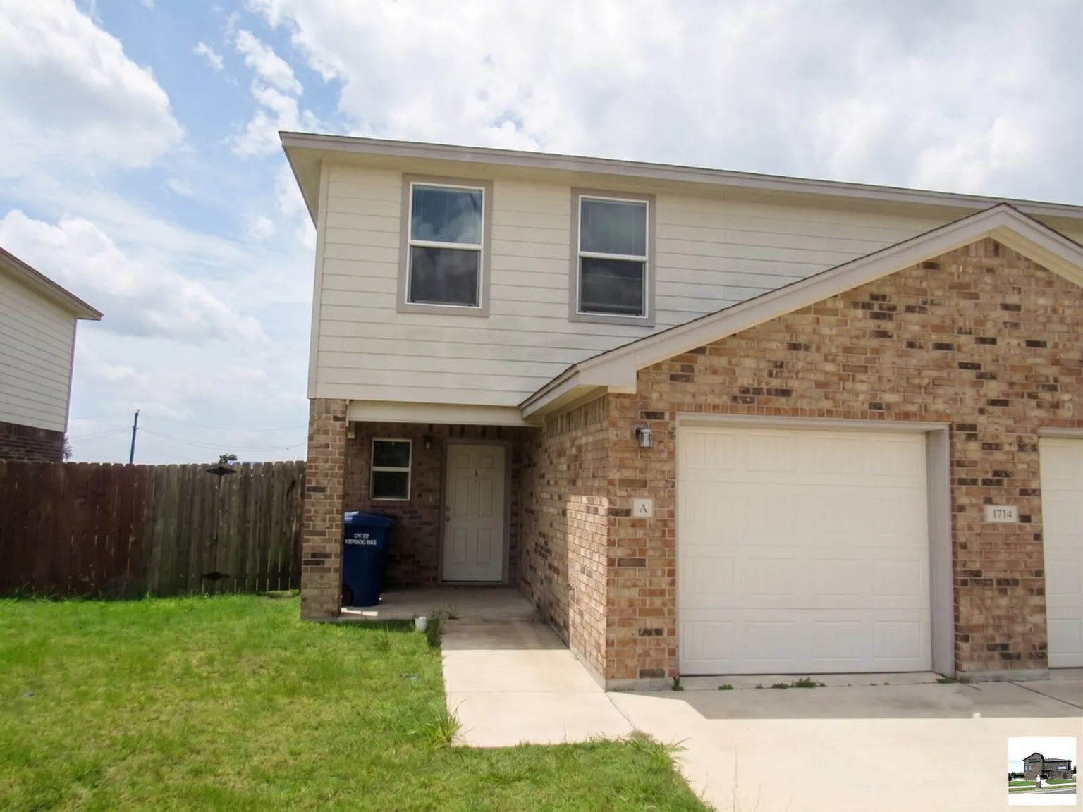3 bed, 2.5 bath, 1213 sqft, $1,325 — Photo 2