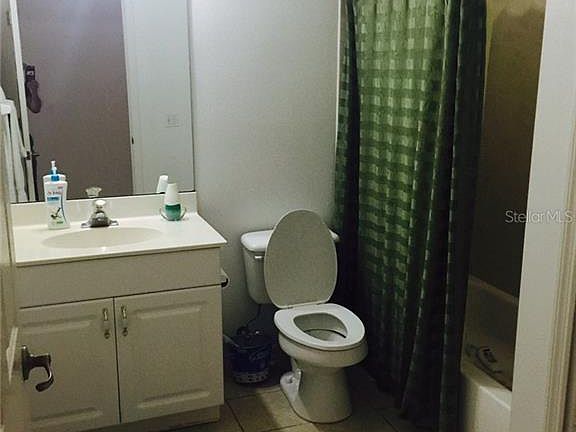 4th image of 3105 Sun Lake Ct APT B